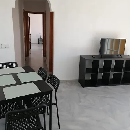 Lovely Penthouse In Front Of The With Free Parking Apartament