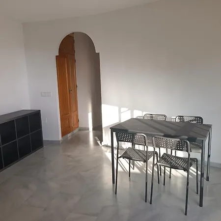 Apartament Lovely Penthouse In Front Of The With Free Parking