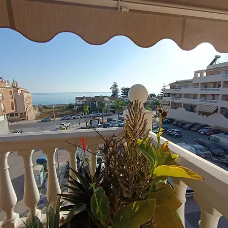 Apartament Lovely Penthouse In Front Of The With Free Parking